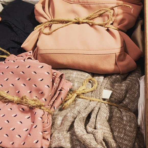 Reseller Mystery Box - Picture 2 of 3